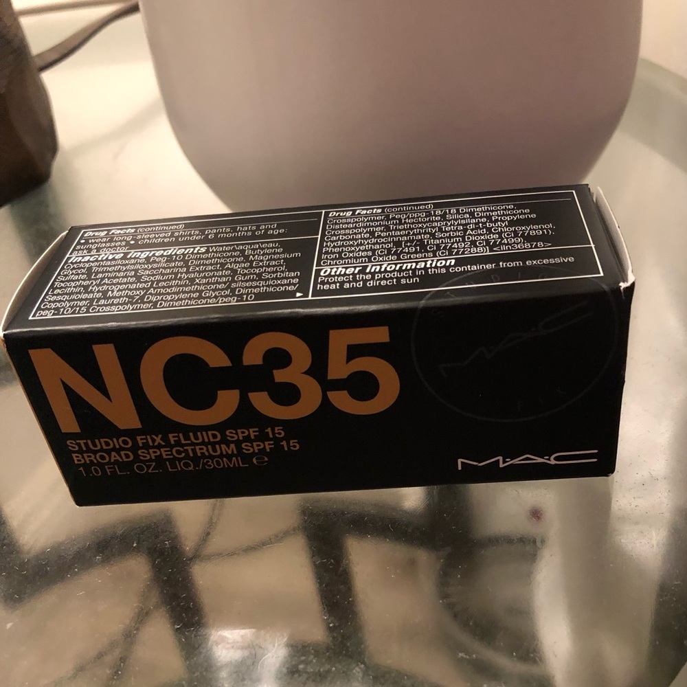 113-MAC STUDIO FIX FLUID NC 35 - Picture 3 of 4